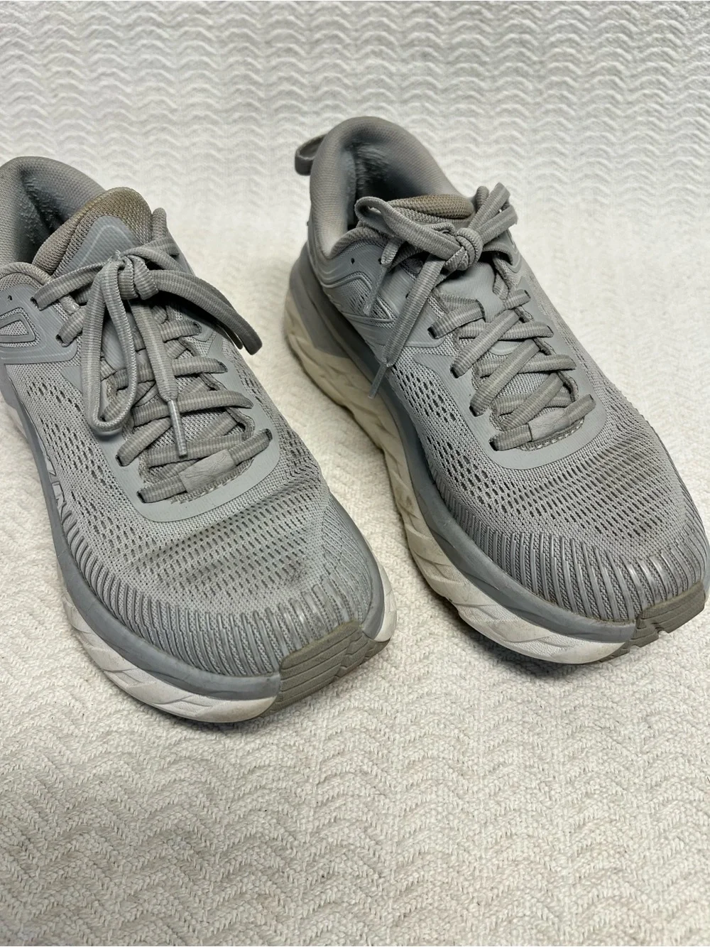 hoka / bondi 7 light grey womens shoes size 7.5